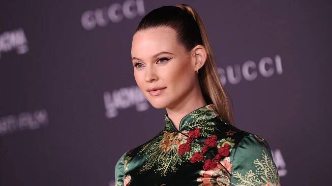 Behati Prinsloo Is Getting Mom-Shamed for Her 'Pump and Dump' Breast-Pumping Photo
