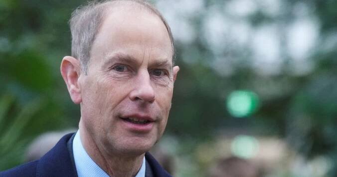 Britský princ Edward získal titul vévody z Edinburghu. Dříve patřil jeho otci, princi Philipovi