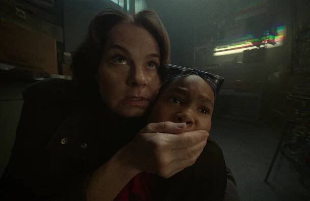 Fantastická výchova - Série 1 - Z filmu - Deirdre Lovejoy, Ja'Siah Young