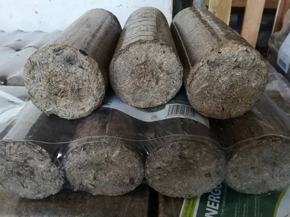 Brikety Energo hard - 1000 kg, na objednávku,  K ODBĚRU DO TÝDNE 