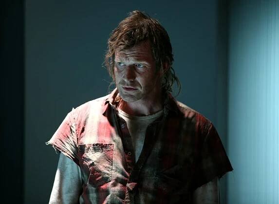 Pravěk útočí - Überraschender Besuch - Z filmu - Jason Flemyng