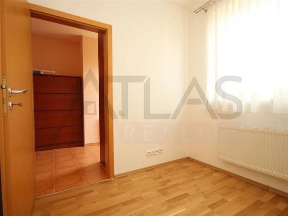 Pronájem bytu 5+kk, 130 m2 + 70 m2 terasa Praha 6 - Vokovice, Irská ul. - Atlas Reality
