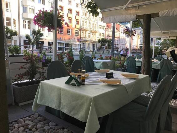 RESTAURACE LE MARCHÉ, Karlovy Vary - Menu, Prices & Restaurant Reviews - Tripadvisor