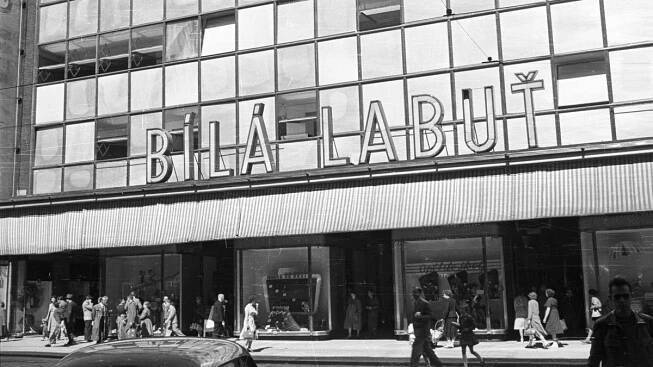 Brouk a Babka: Zlatá labuť byla ve skutečnosti Bílá. Zůstali v Baťově stínu - Médium.cz
