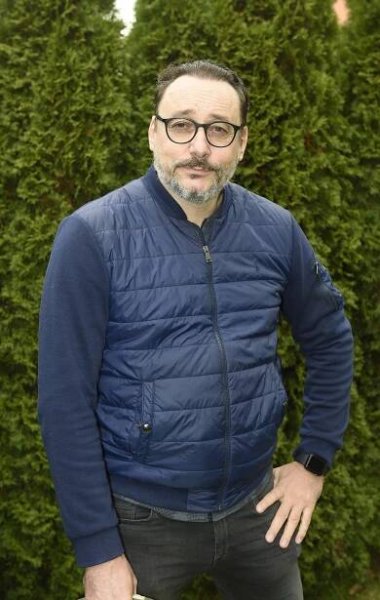 Marian Vojtko si může zpívat maximálně u hrabání listí: Jak zvládá doma nouzový stav?