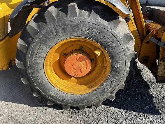 7m/3t manipulátor JCB 530-70 CZECHMAT.CZ