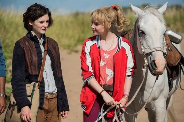 Lea van Acken, Lina Larissa Strahl - Bibi a Tina 4: Naprostý chaos - Z filmu
