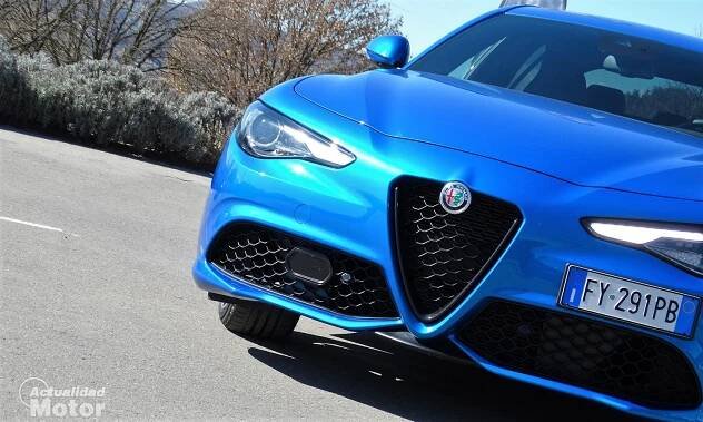 Alfa Romeo Giulia detalle frontal