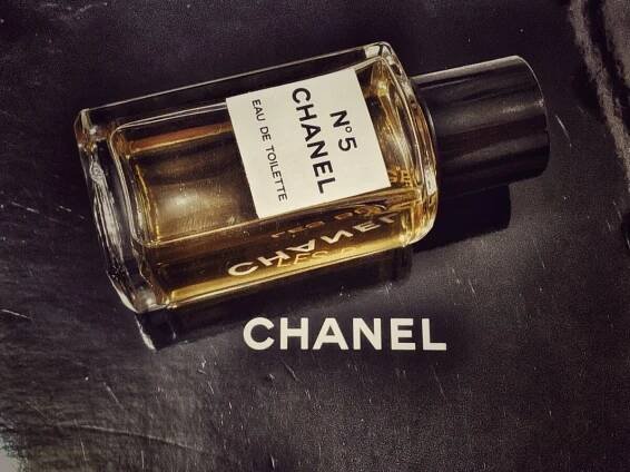 Chanel No 5 Eau de Toilette Chanel pro ženy
