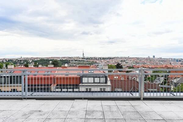Pod Lázní, Pankrác - Praha 4 | Pronájem, Byt 3+kk, 213 m²