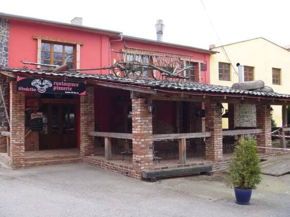 Motobar Restaurace 13 Frýdek Místek | Apetee