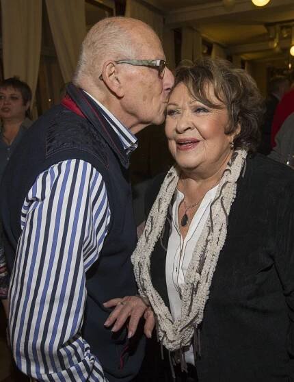 Oslava 65. narozenin chlebíčkového krále: Bohdalová řádila jako zamlada!