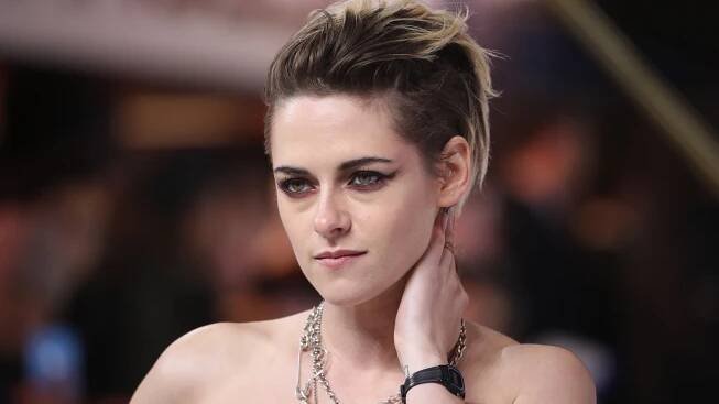 Kristen Stewart Debuts Chunky Blonde Highlights — See Photos