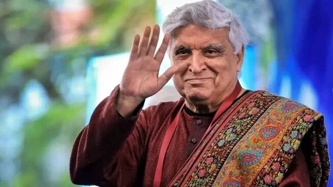 'Aukat mein raho, mere buzurg desh ki aazaadi ke liye...,' says Javed Akhtar as he hits back at a troll saying he should have celebrated Pakistan's Independence day on August 14
