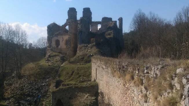 Naučná stezka z Třísova přes Dívčí kámen do Holubova - Médium.cz