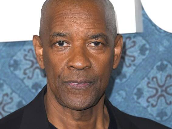 Watch as Denzel Washington breaks down in tears as he is ordained in NYC church