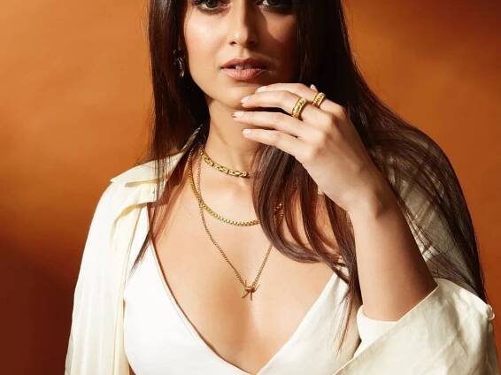 Ileana D'Cruz Age, Height, Biography 2024 Wiki, Net Worth, Boyfriend - Trusted Networth of Famours Ce...