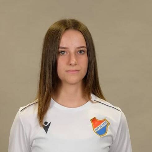 Nela Vondroušová