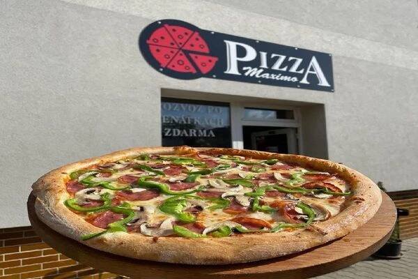 Pizza Maximo Benátky foto 1