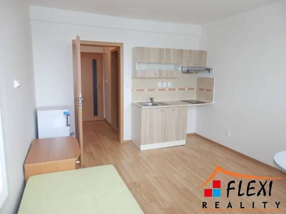 Pronájem bytu 1+kk s lodžií, 24m², Moravská Ostrava a Přivoz, ul. Hrušovská | FLEXI REALITY s.r.o.
