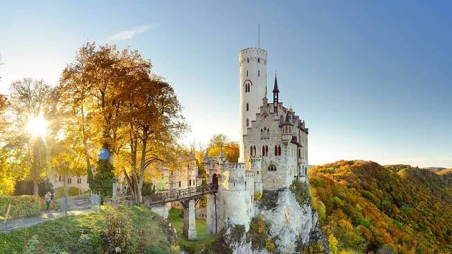 ohled na podzimní zámek Lichtenstein. Foto © DZT (Francesco Carovillano)
