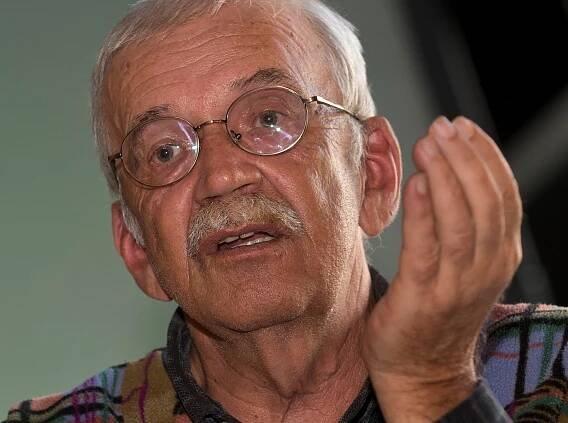 Vo veku 75 rokov zomrel divadelný a filmový herec Dušan Kaprálik