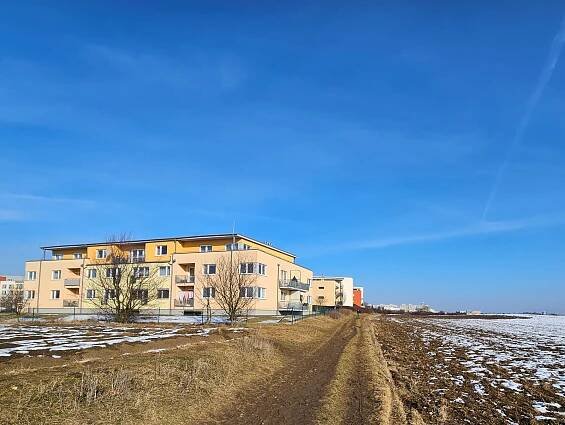 Pronájem 1 kk 51 m2 s garáží a sklepem u Prokopského údolí | REALITY PRORADOST s.r.o 
