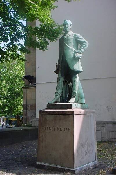 Alfred-Krupp-Denkmal an der Marktkirche