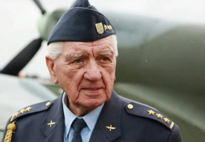 Legendární válečný letec Emil Boček leží v brněnské fakultní nemocnici