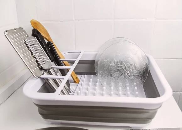 ODKAPÁVAČ NA NÁDOBÍ SKLÁDACÍ SILIKONOVÝ ODKAPÁVAČ TALÍŘE SKLENICE NÁDOBÍ Šířka výrobku 30 cm