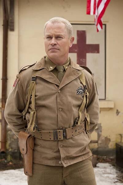 Společnost hrdinů - Z filmu - Neal McDonough