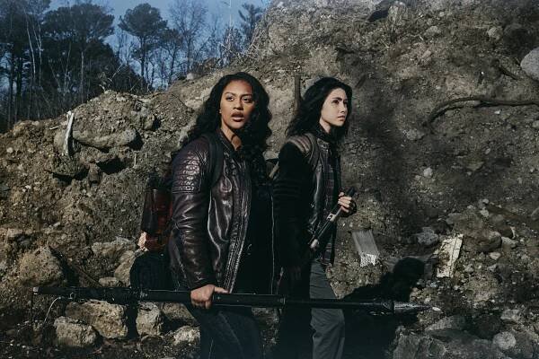 Aliyah Royale, Alexa Mansour - The Walking Dead: World Beyond - Promo