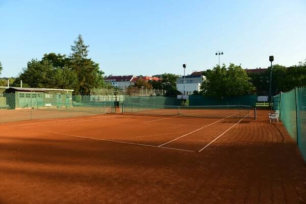 Areál | Tenisový klub Praga – Vysočany 