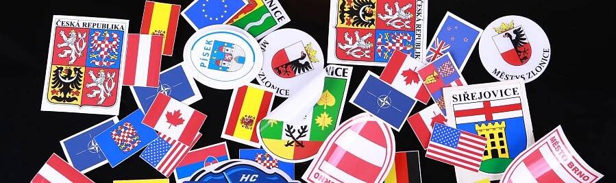 Samolepky, magnetky, nášivky, vyšívání logotypů