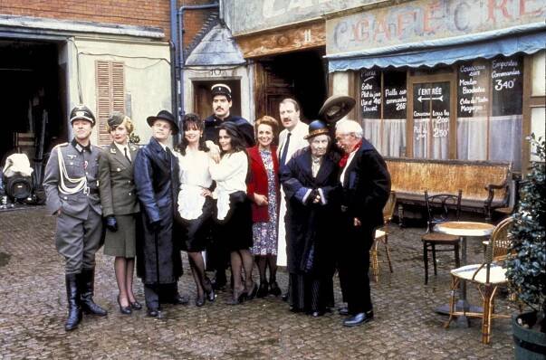 Guy Siner, Kim Hartman, Richard Gibson, Vicki Michelle, Arthur Bostrom, Francesca Gonshaw, Carmen Silvera, Gorden Kaye, Jack Haig - Haló, haló! - Promo