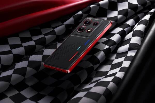 Infinix NOTE 30 VIP Racing Edition přináší vítězný design a kvalitní materiály. Byl navržen samotnými mistry od BMW — Svět Huawei