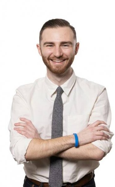 About - Veris Insights