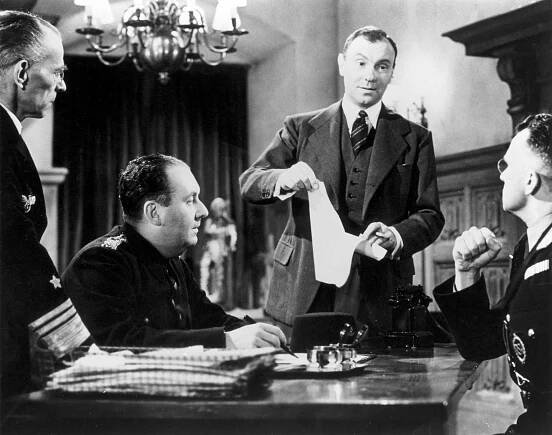 The Silver Fleet - Z filmu - Ralph Richardson