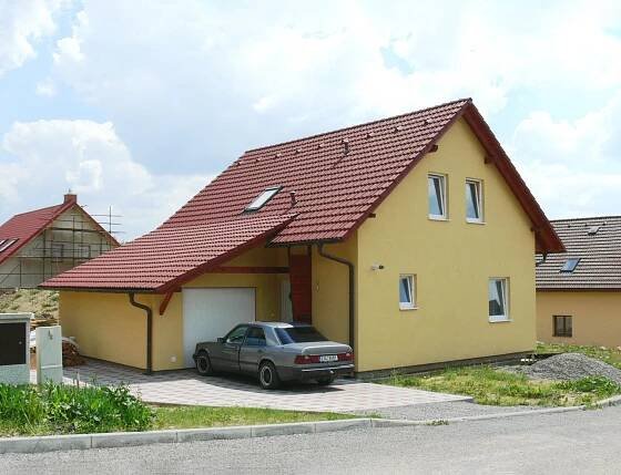 Stavba dvougeneračního domu - dřevostavby v kraji Vysočina. Dřevostavba 018 