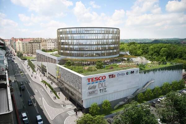 Obchodní centrum Stromovka nad Parkhotelem bylo otevřeno