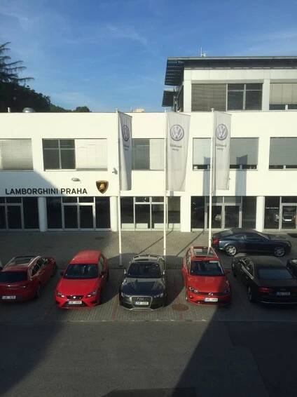 Autosalon Porsche Praha Smíchov