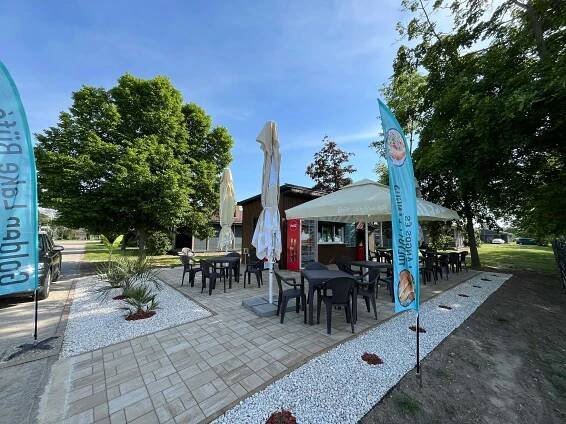 Camping Aranypart | Kempy u Balatonu | Rezervujte si levně mobilní dům | VacanceSelect.com