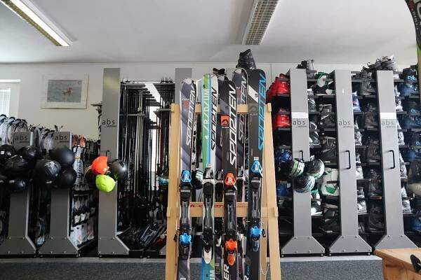 Ski servis Montana - servis a půjčovna lyží Klínovec - Boží Dar