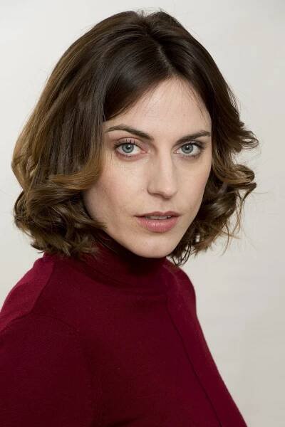 Weinberg - Promo - Antje Traue