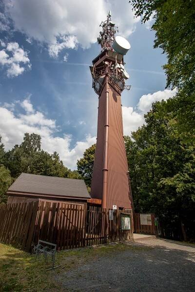 Rozhledna Vrátenská hora - Rozhledny a vyhlídky - Máchův kraj - Nosálov