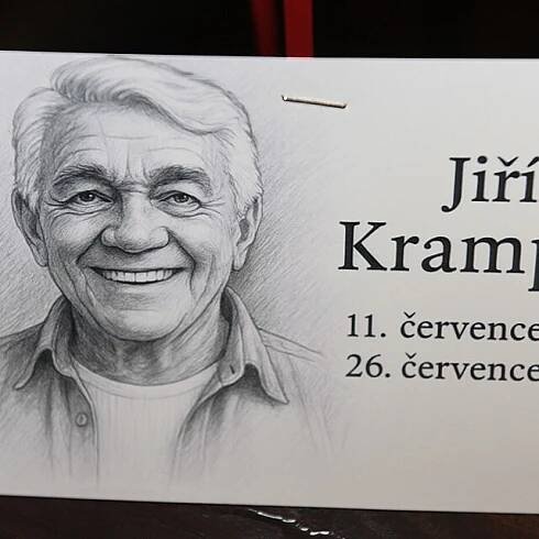 Hvězdy zapíjely Jiřího Krampola.
