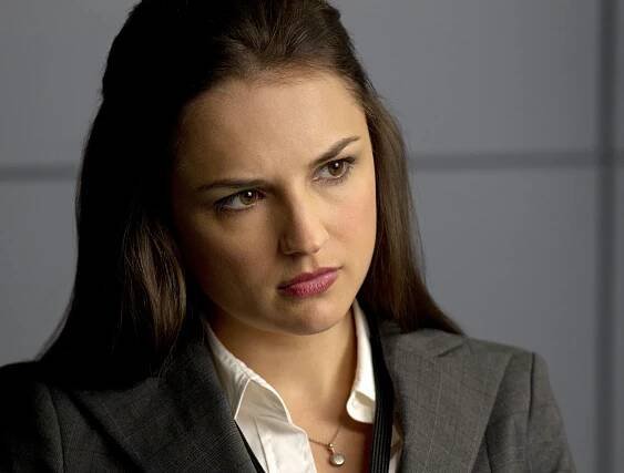 Rachael Leigh Cook PERCEPTION Interview