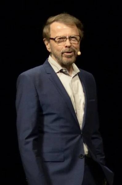Soubor:2015-12-12-030 Björn Ulvaeus (29193749840) (cropped).jpg – Wikipedie