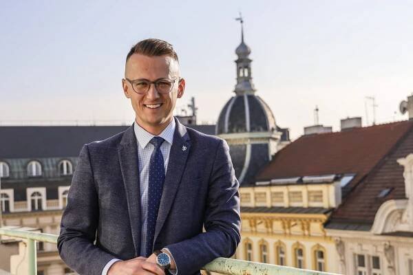 Jan Hájek: Češi mají v EU velmi dobrou pověst. Evropská unie je základem stability a ekonomického růstu.