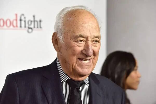 NEW YORK, NY - FEBRUARY 08: Jerry Adler attends the "The Good Fight" World Premiere at Jazz at Lincoln Center on February 8, 2017 in New York City. (Photo by Roy Rochlin/Getty Images)